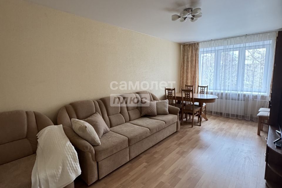 Сдаётся 3-комнатная квартира, 61.4 м²