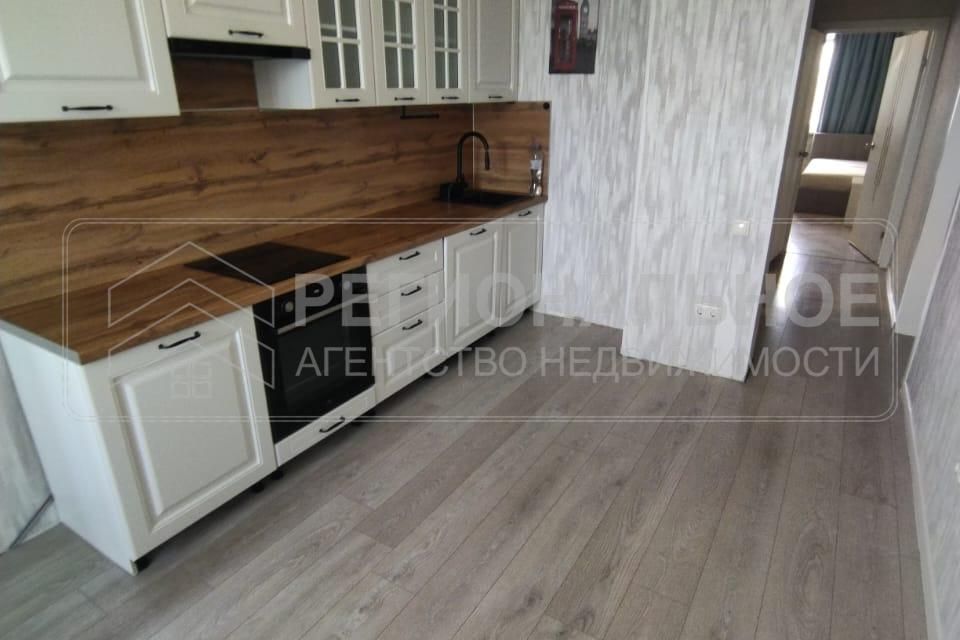 Сдаётся 2-комнатная квартира, 61 м²