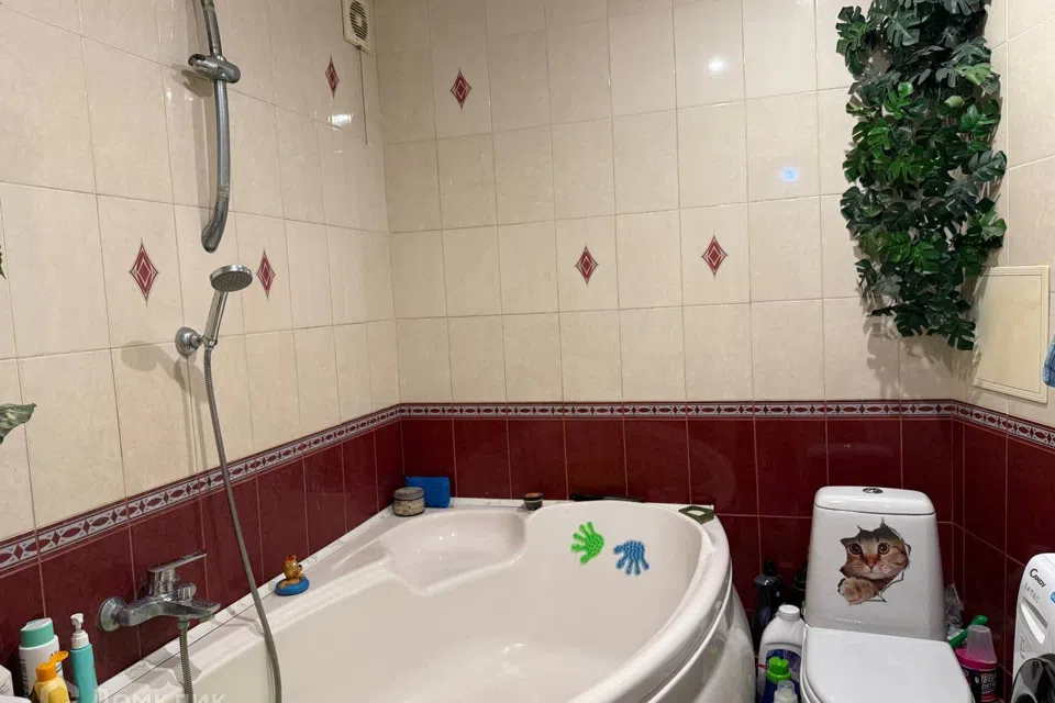 Продаётся 3-комнатная квартира, 60.2 м²
