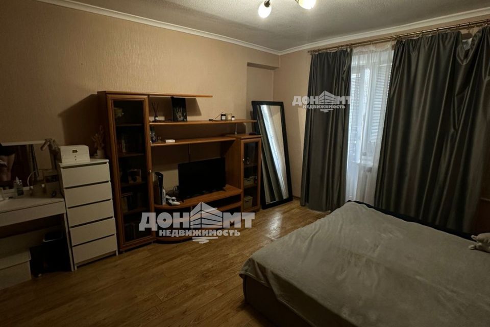 Продаётся 1-комнатная квартира, 38 м²