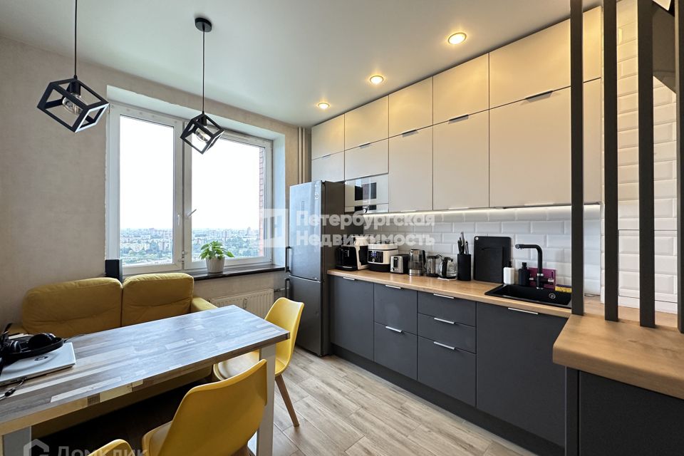 Продаётся 3-комнатная квартира, 74.4 м²