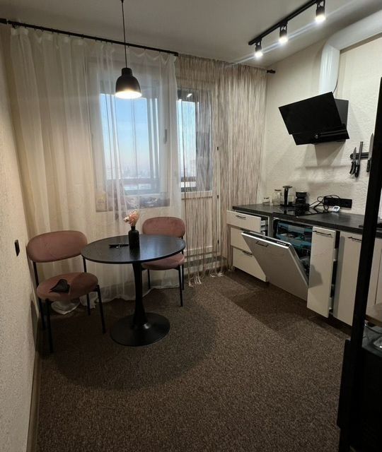 Продаётся 1-комнатная квартира, 39 м²