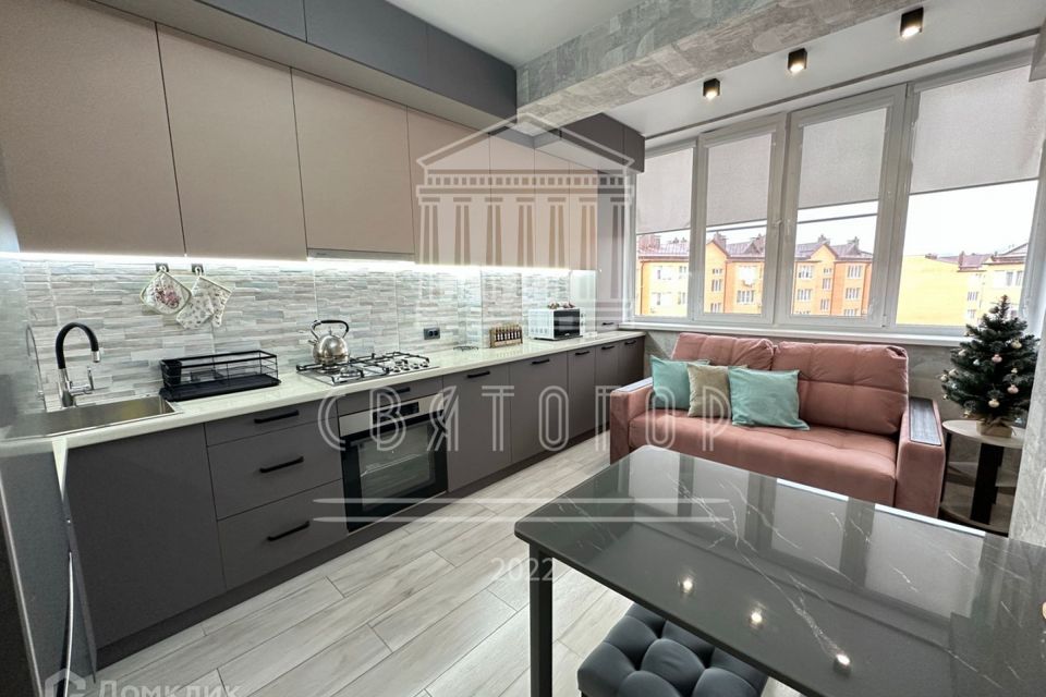 Продаётся 1-комнатная квартира, 41.8 м²
