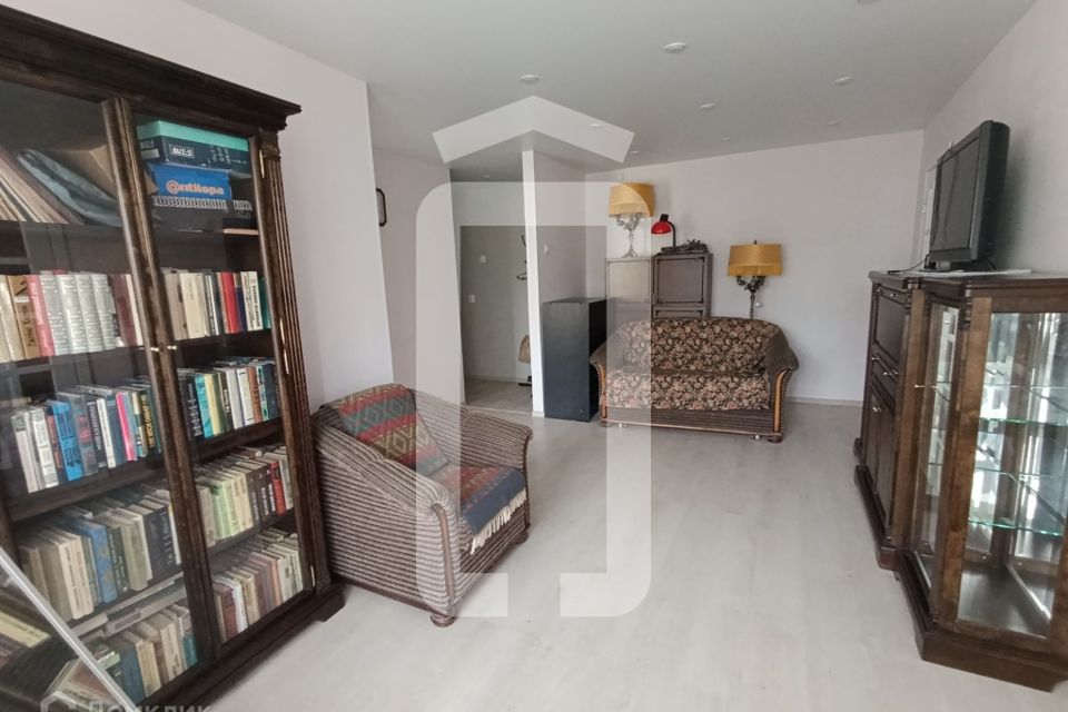 Продаётся 2-комнатная квартира, 42.8 м²