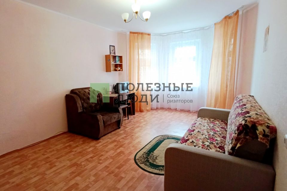 Продаётся 1-комнатная квартира, 35.8 м²