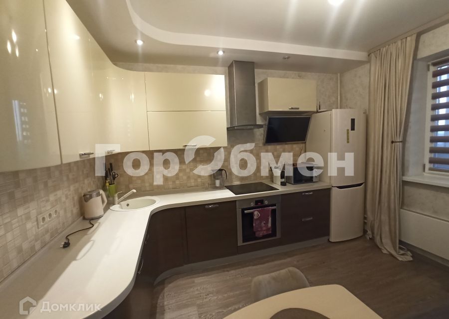 Продаётся 1-комнатная квартира, 43.4 м²
