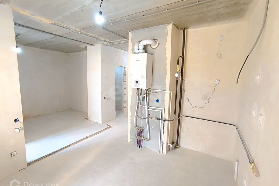 Продаётся 1-комнатная квартира, 42 м²
