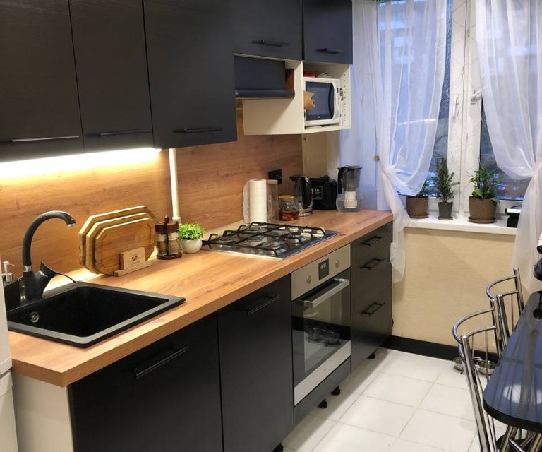 Продаётся 3-комнатная квартира, 55.9 м²