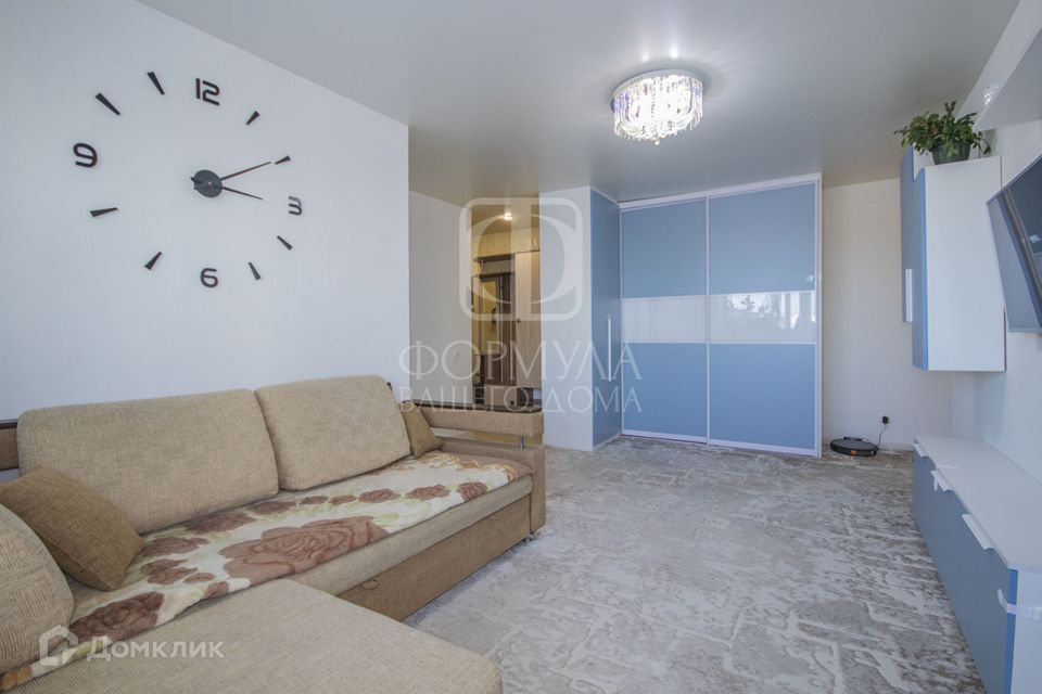 Продаётся 3-комнатная квартира, 55.6 м²