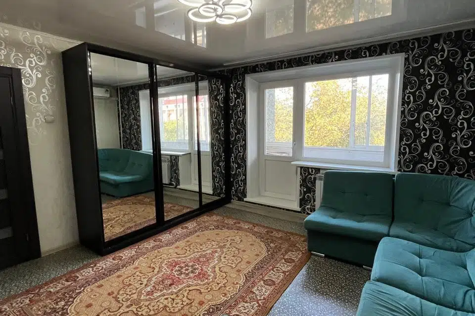 Сдаётся 2-комнатная квартира, 52 м²