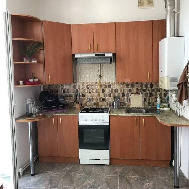 Продаётся 5-комнатная квартира, 152 м²