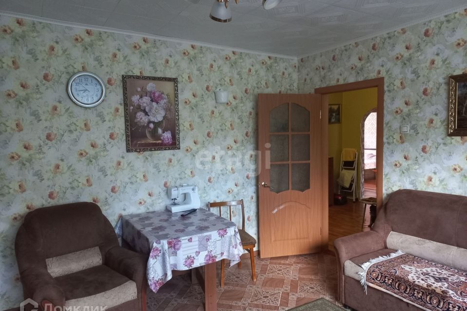 Продаётся 4-комнатная квартира, 73.8 м²
