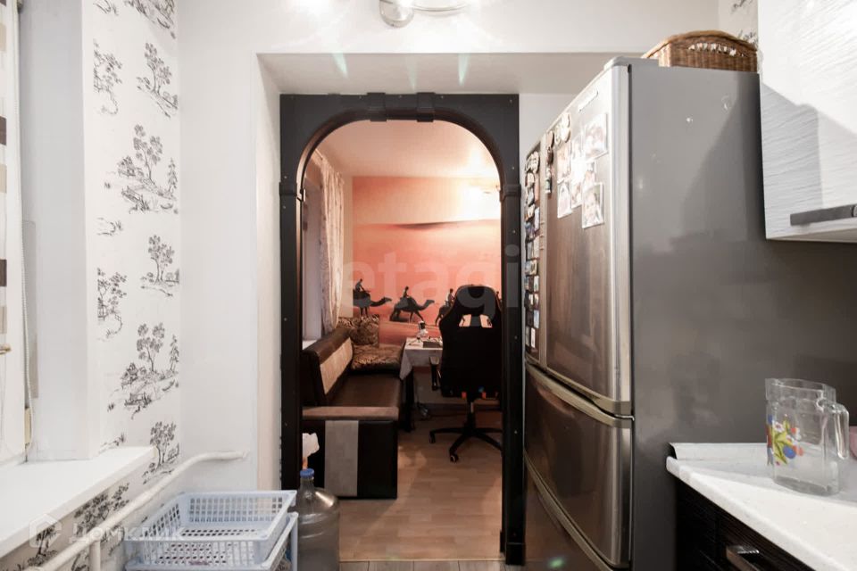 Продаётся 4-комнатная квартира, 58.7 м²