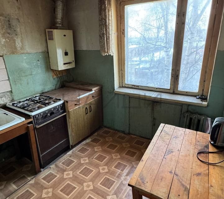 Продаётся 3-комнатная квартира, 51.7 м²