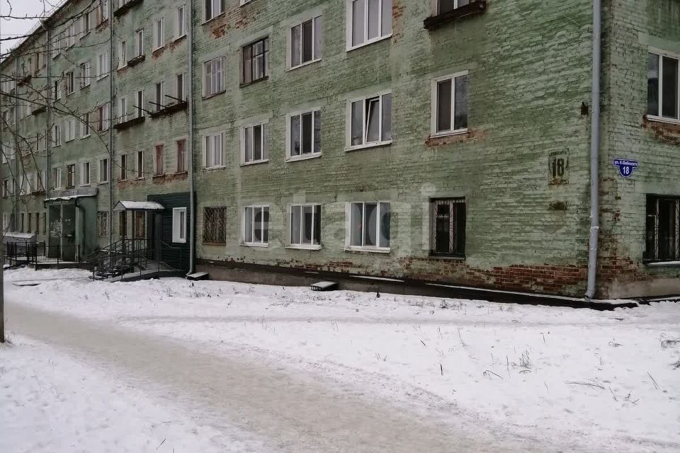 Продаётся комната в 1-комн. квартире, 14.6 м²