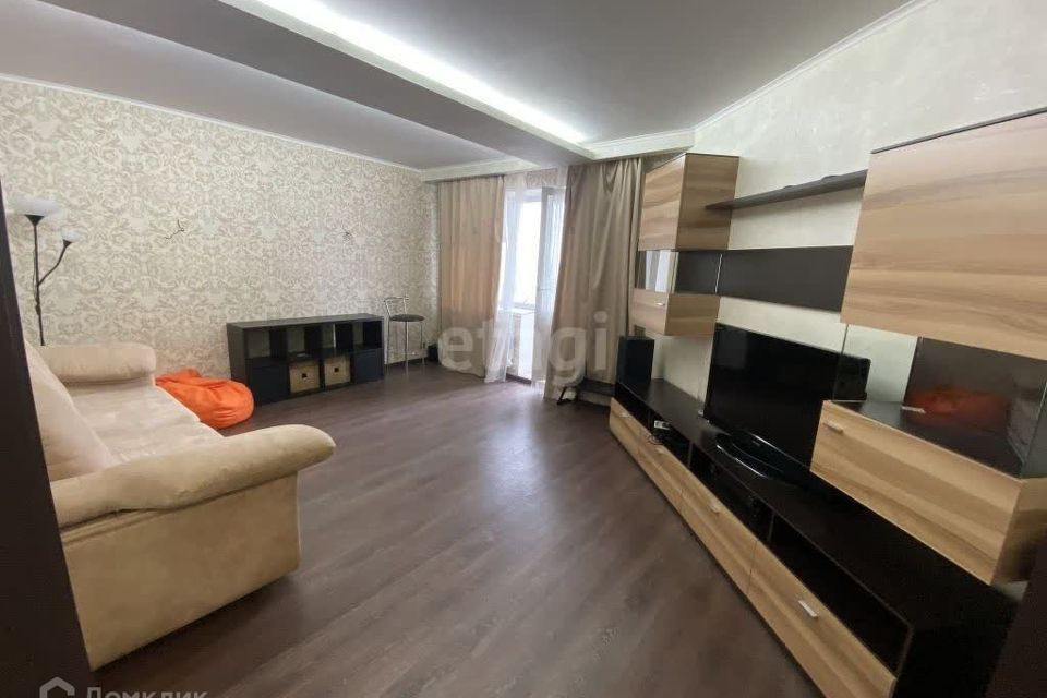 Продаётся 2-комнатная квартира, 76.8 м²