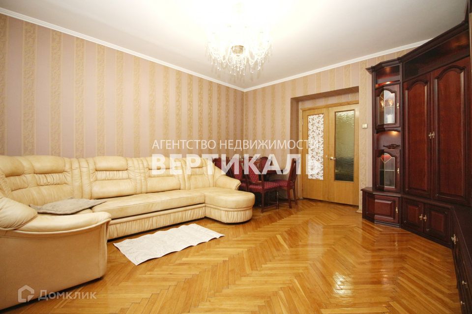 Сдаётся 2-комнатная квартира, 81 м²