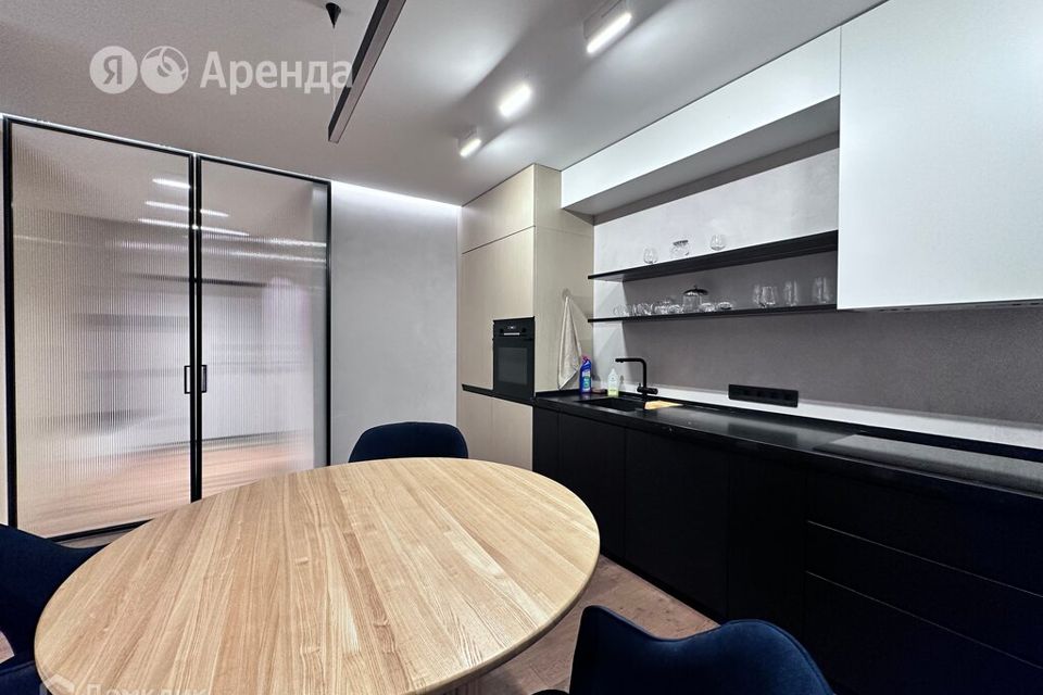 Сдаётся 2-комнатная квартира, 67 м²