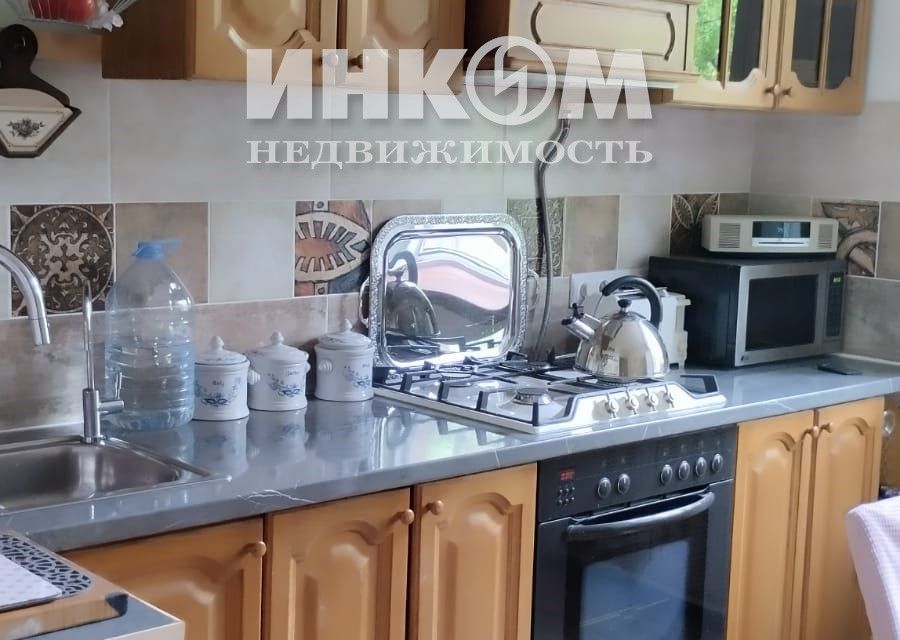 Сдаётся 2-комнатная квартира, 65 м²