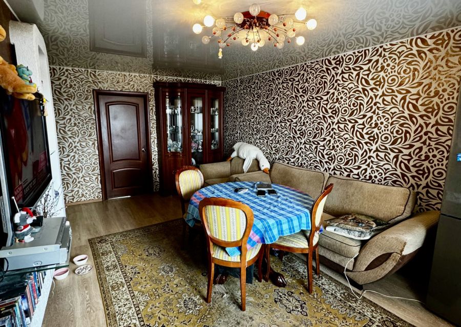 Продаётся 3-комнатная квартира, 63.8 м²