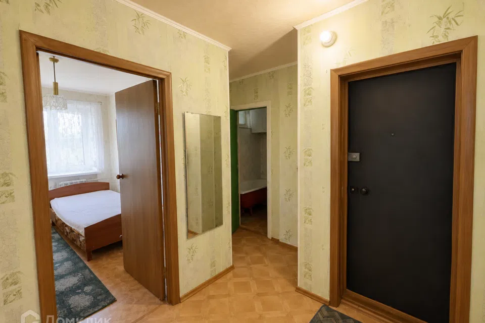 Продаётся 4-комнатная квартира, 62.4 м²