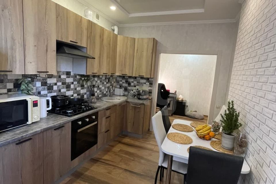 Продаётся 2-комнатная квартира, 62.3 м²
