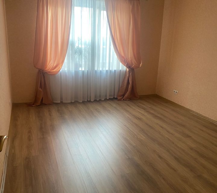 Продаётся 3-комнатная квартира, 117 м²