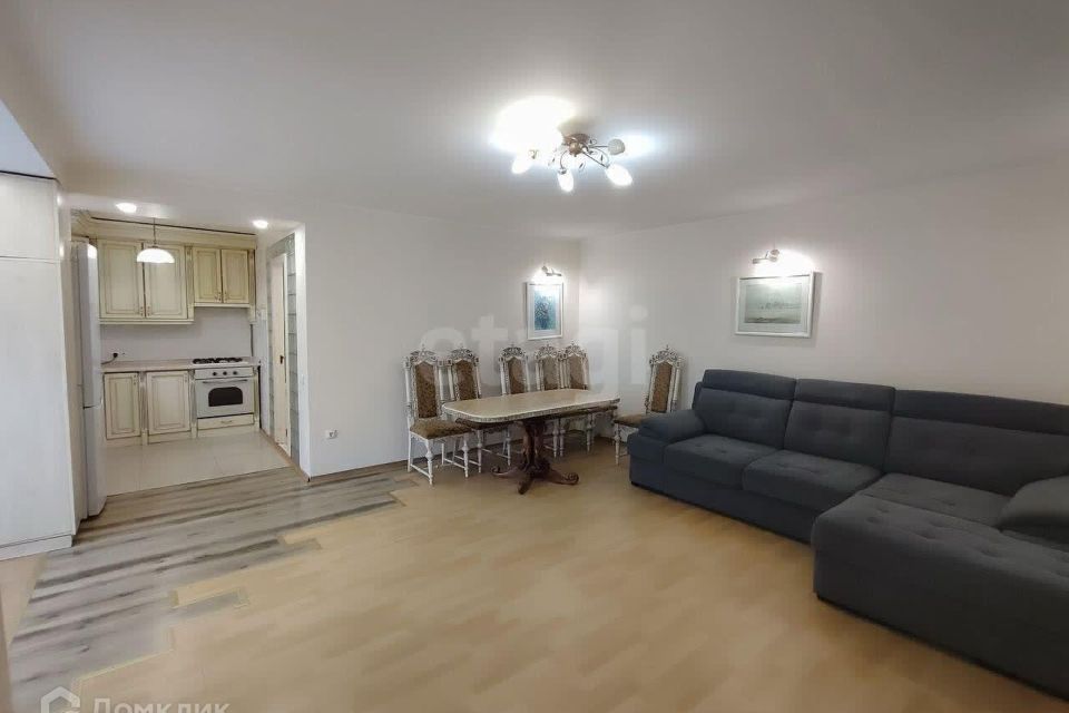Продаётся 2-комнатная квартира, 64.1 м²