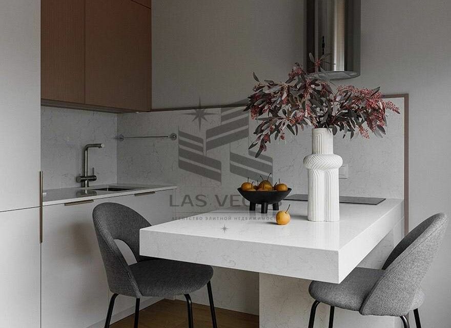 Сдаётся 2-комнатная квартира, 52 м²