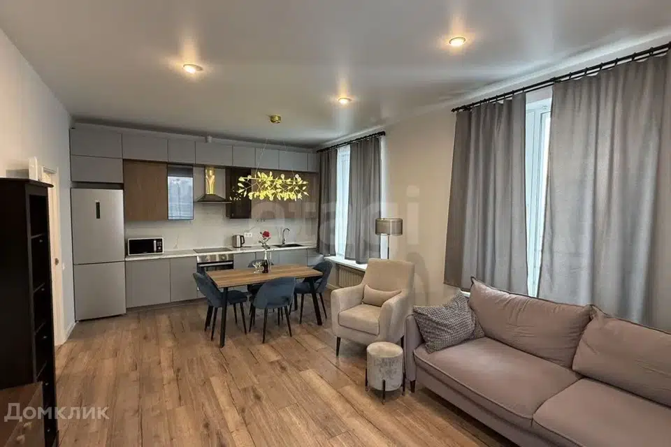 Продаётся 2-комнатная квартира, 67.7 м²