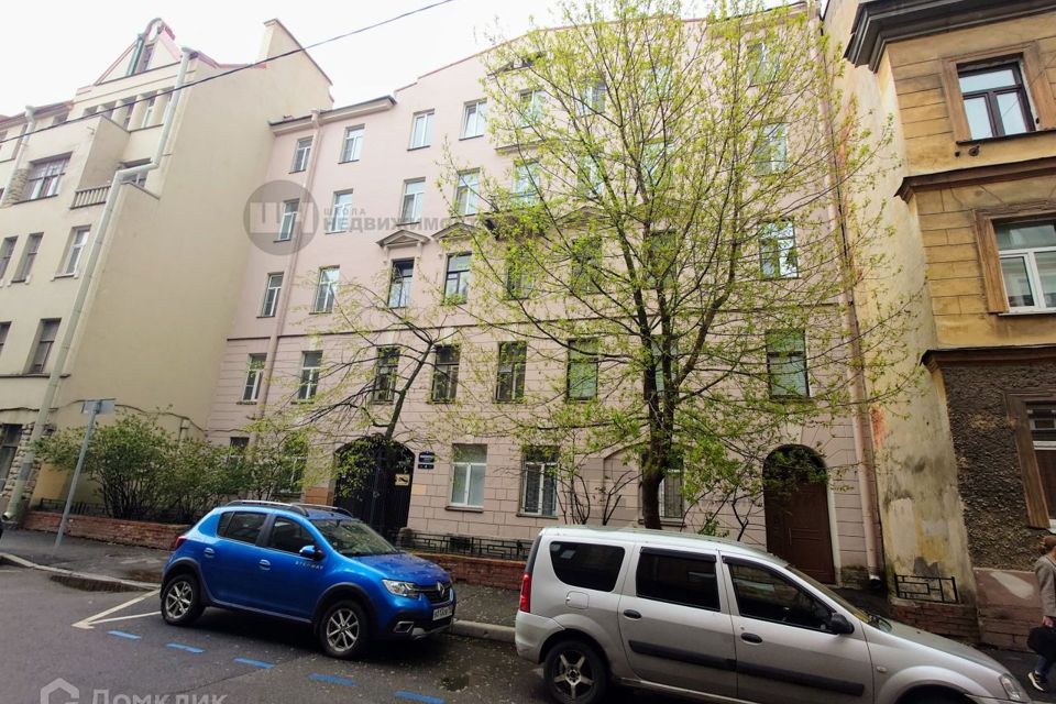 Продаётся 5-комнатная квартира, 151.5 м²