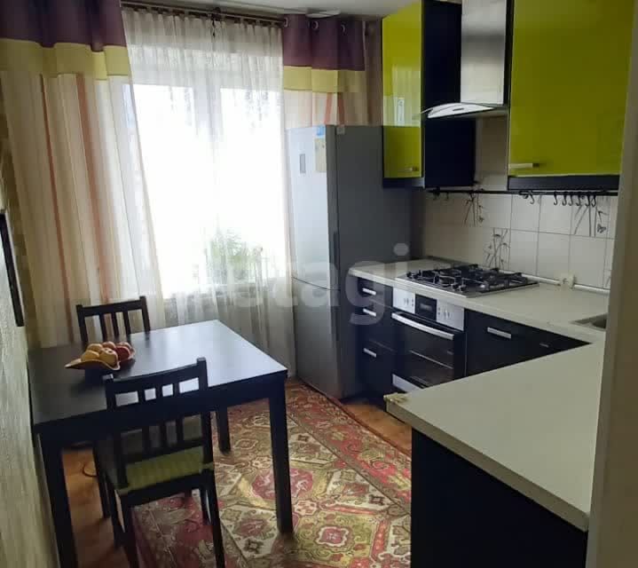 Продаётся 3-комнатная квартира, 61.4 м²