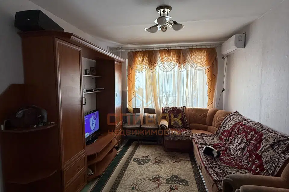 Продаётся 3-комнатная квартира, 52.2 м²