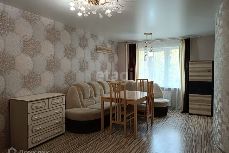 Продаётся 3-комнатная квартира, 58.3 м²