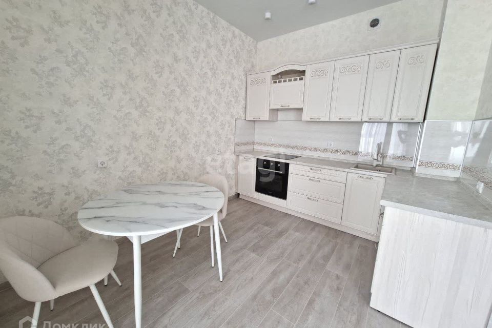 Сдаётся 2-комнатная квартира, 55 м²