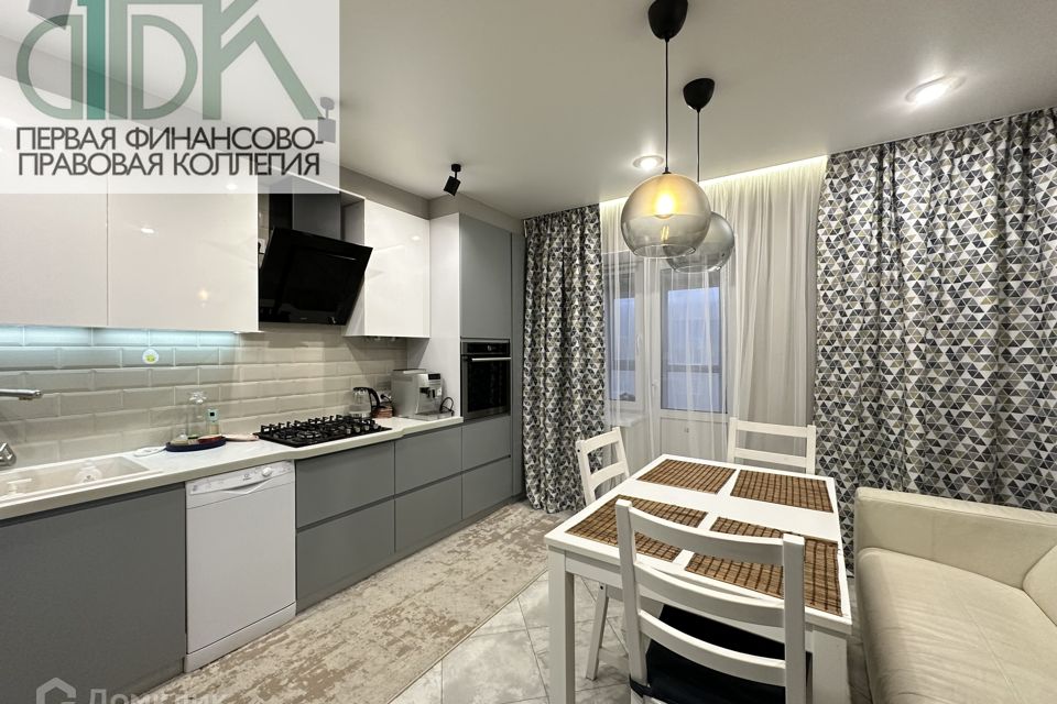 Продаётся 3-комнатная квартира, 90 м²