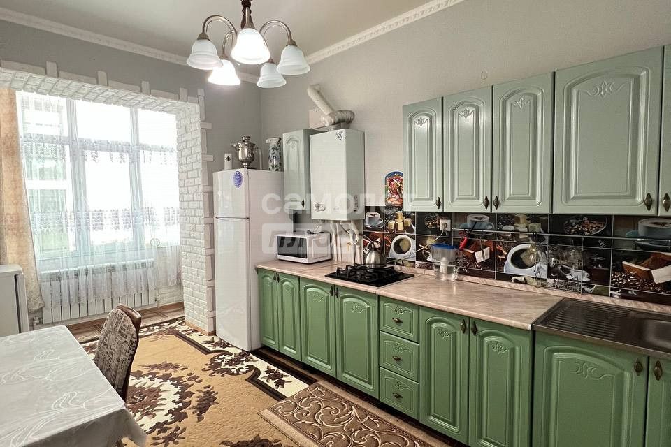 Продаётся 1-комнатная квартира, 39.6 м²