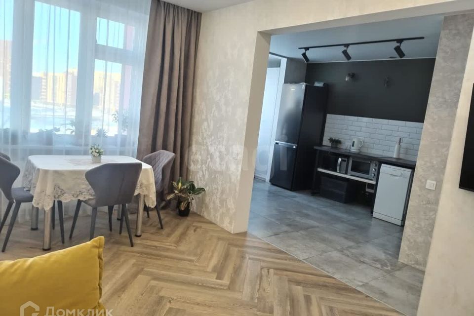 Продаётся 3-комнатная квартира, 81.7 м²