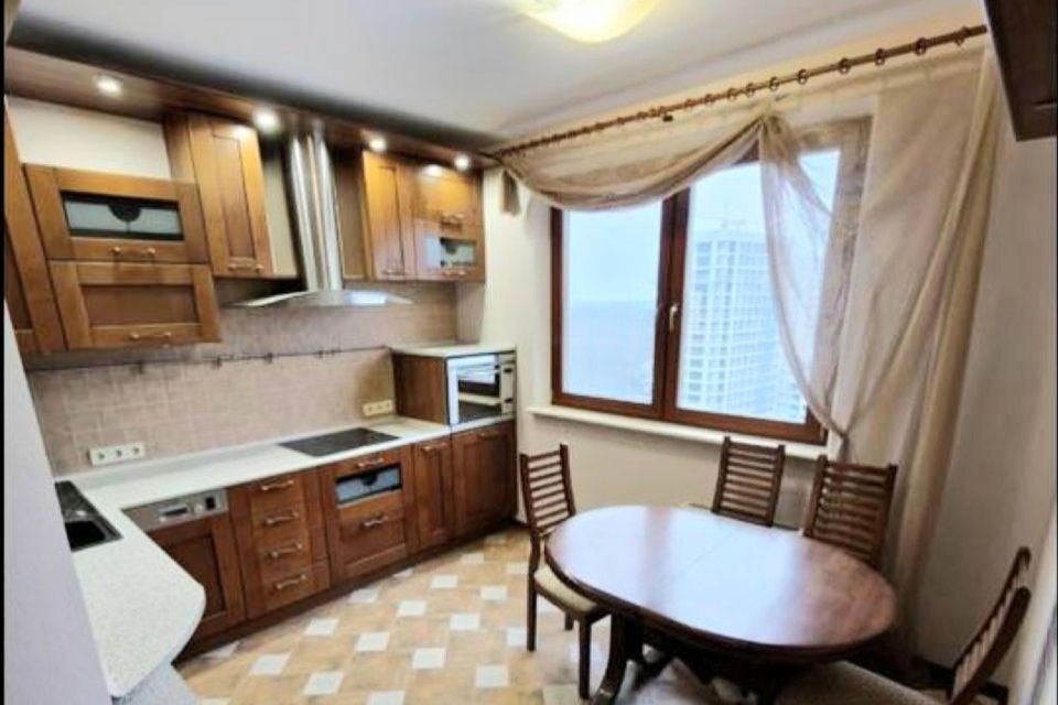 Продаётся 3-комнатная квартира, 76.3 м²