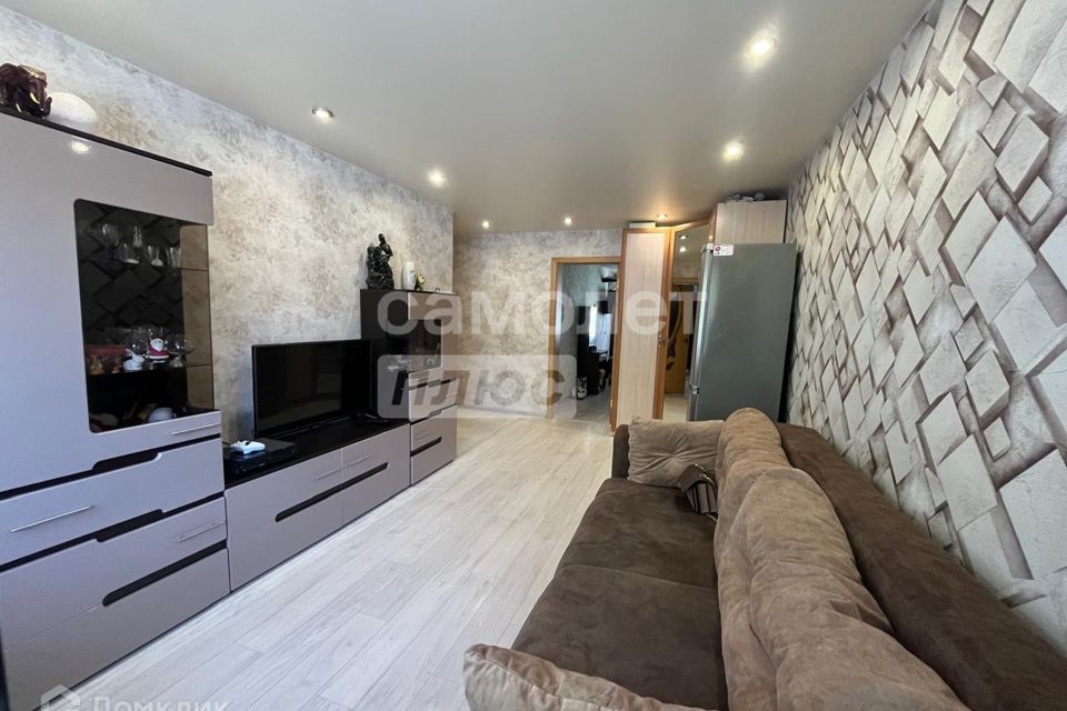 Продаётся 3-комнатная квартира, 59.7 м²