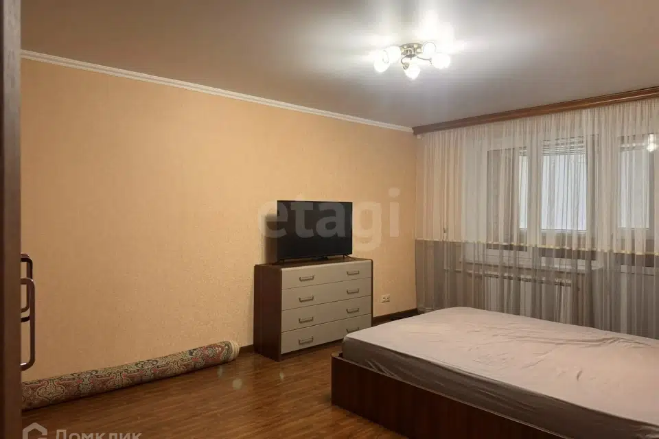Продаётся 1-комнатная квартира, 42.8 м²