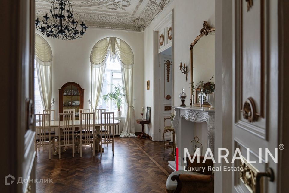 Сдаётся 3-комнатная квартира, 145 м²