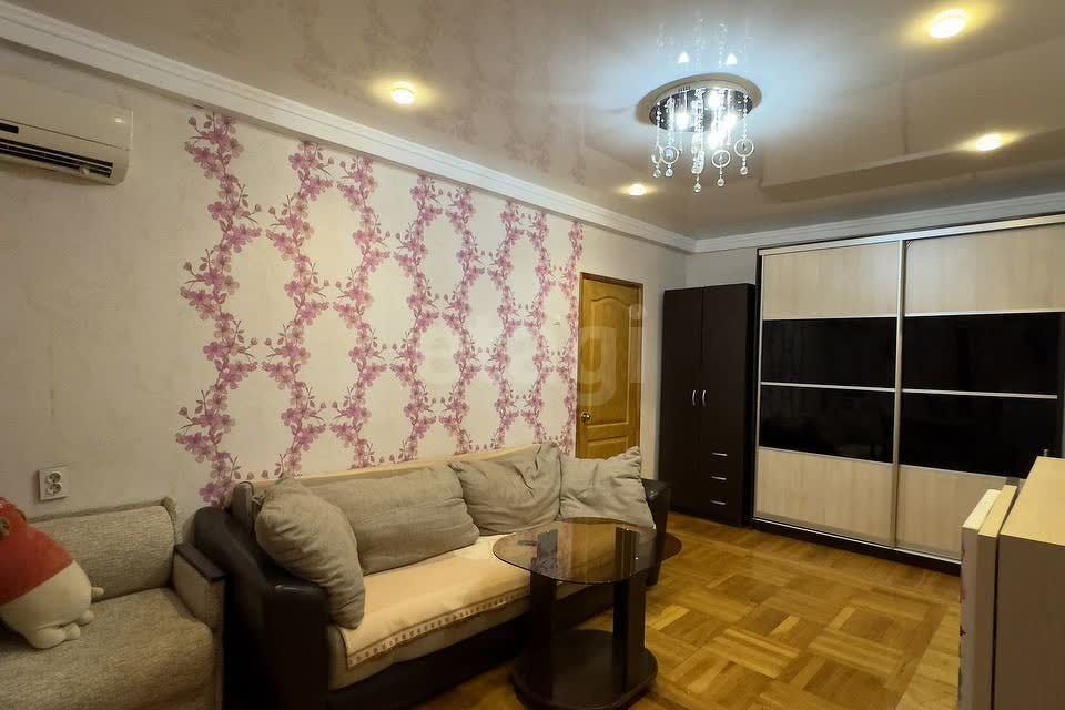 Продаётся 3-комнатная квартира, 52 м²