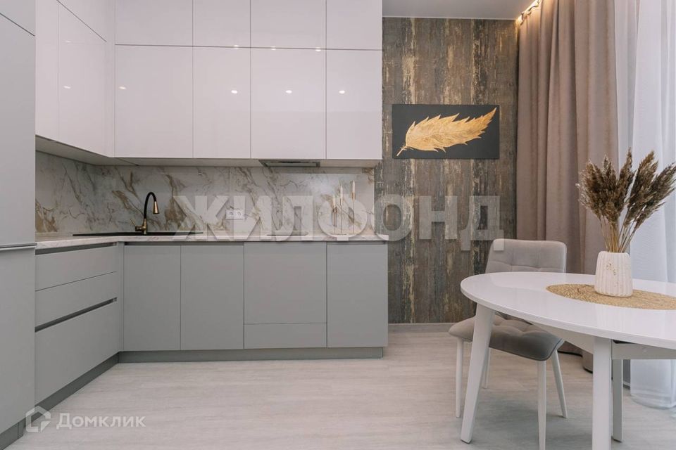 Продаётся 1-комнатная квартира, 41.6 м²