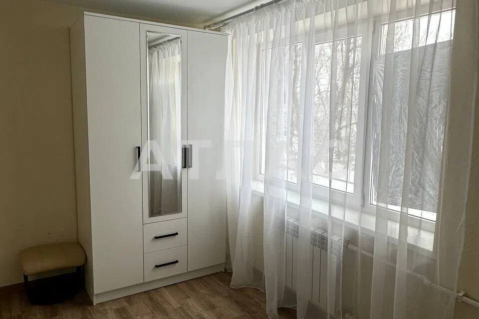 Продаётся 3-комнатная квартира, 51.7 м²