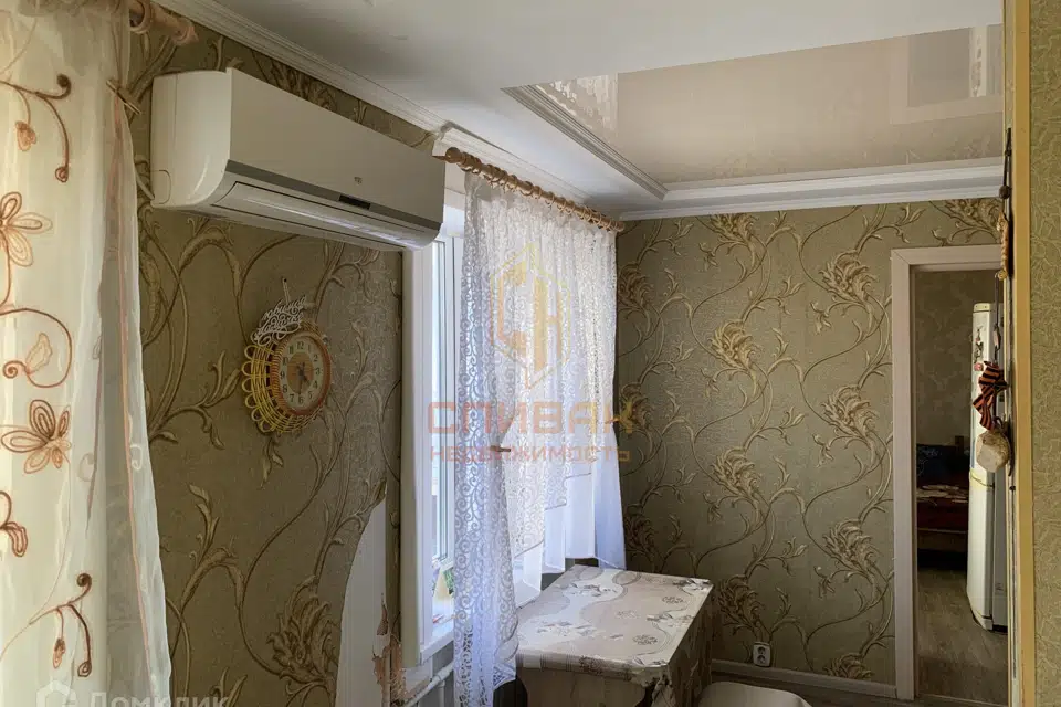 Продаётся 3-комнатная квартира, 52.3 м²