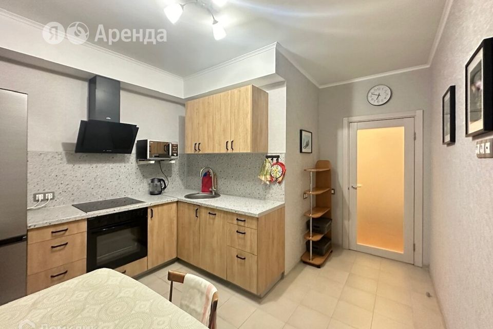 Сдаётся 2-комнатная квартира, 55 м²