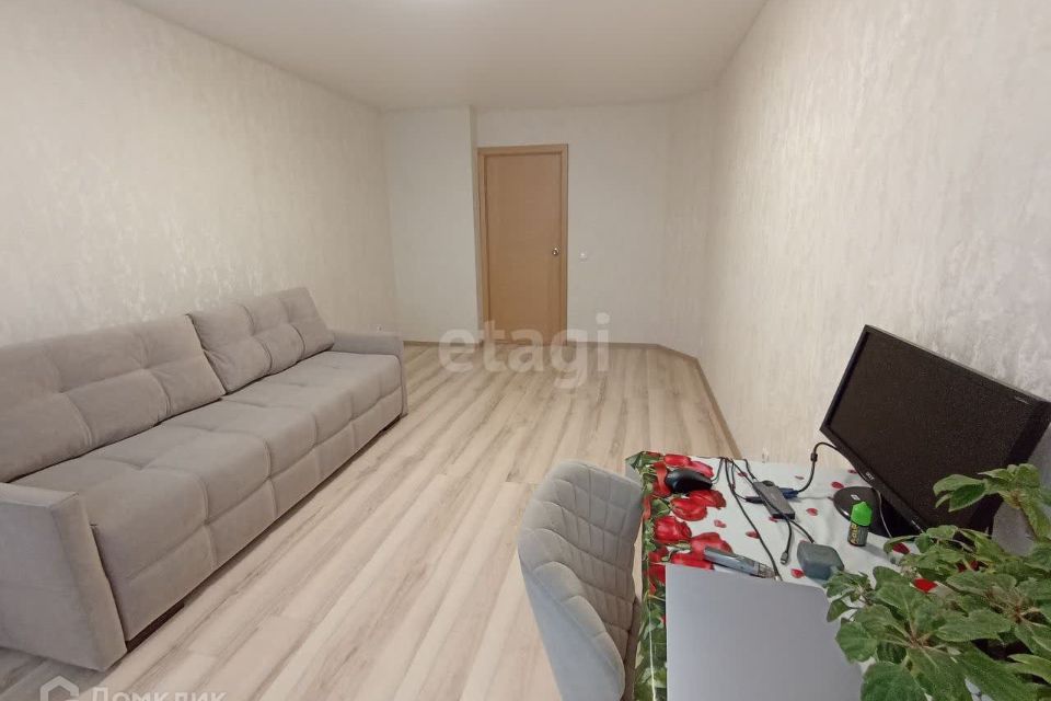 Продаётся 2-комнатная квартира, 56 м²