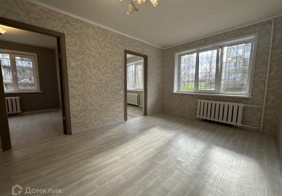 Продаётся 3-комнатная квартира, 47.4 м²
