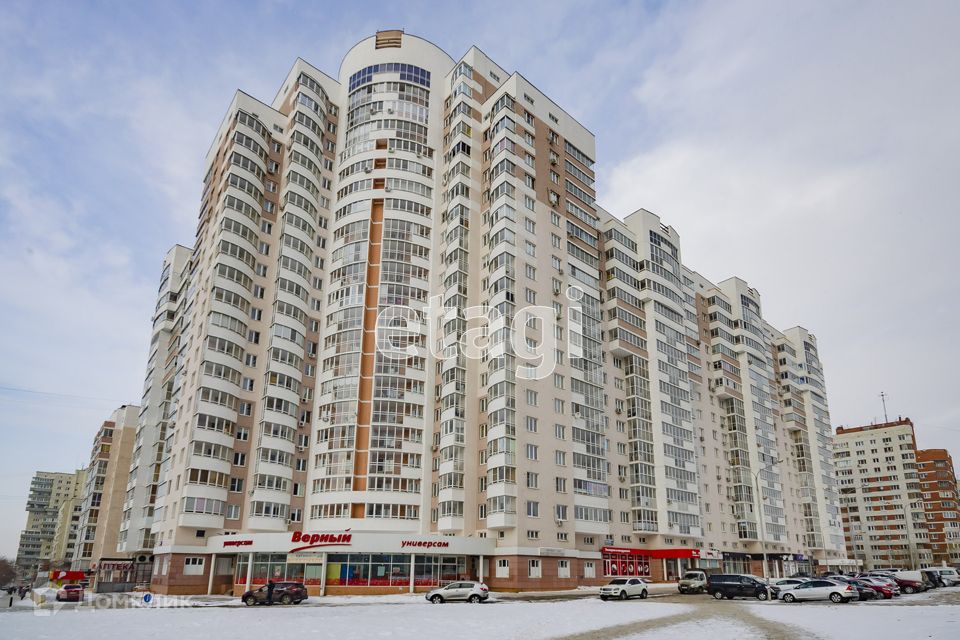 Продаётся 2-комнатная квартира, 62.2 м²